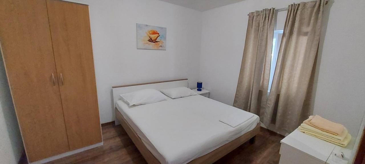 Apartment Gligora Mandre Esterno foto